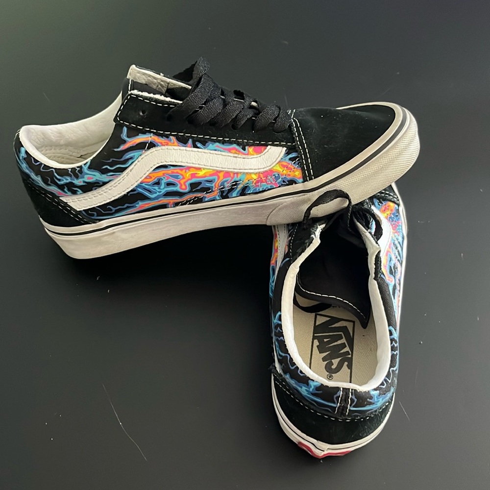 Vans low cut electric sneakers